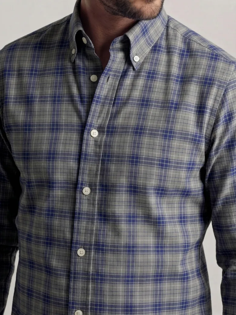 Easy-iron plain white poplin shirt